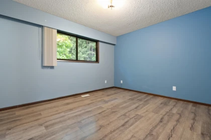 Guest Bathroom Photo of 260 Robertson Crescent, Hope, BC