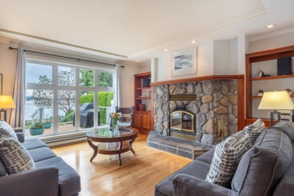 Breakfast Nook Photo of 6417 Marmot Road, Sechelt, BC