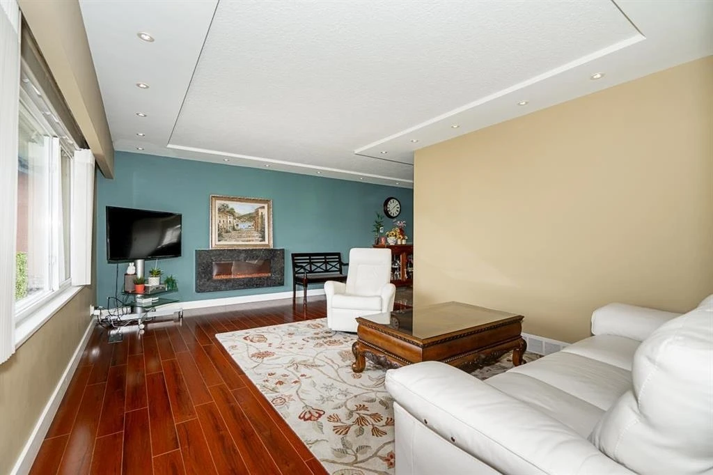 Living Room Photo of 6830 Curtis Street, Burnaby, BC