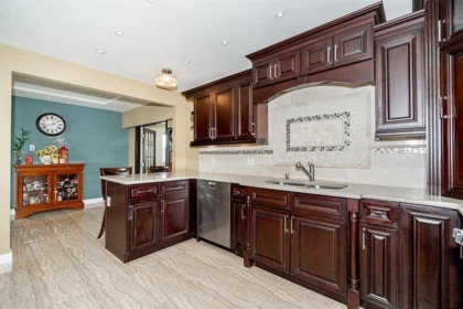 Kitchen Island Photo of 6830 Curtis Street, Burnaby, BC