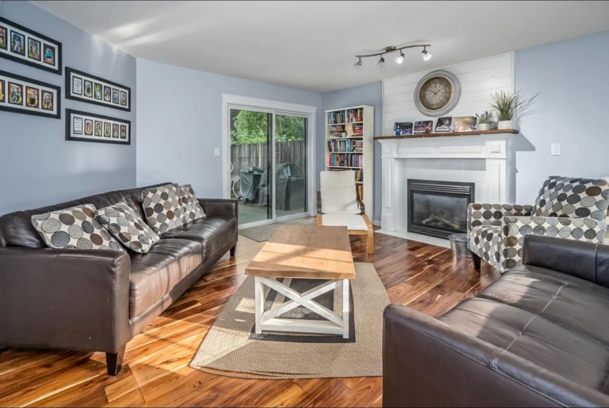 Family Room Photo of 35452 Strathcona Court, Abbotsford, BC