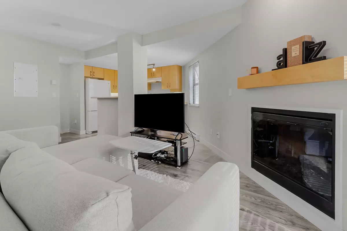 Family Room Photo of 331 10838 City Parkway, Surrey, BC