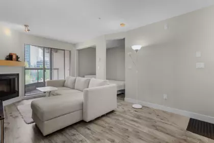 331 10838 City Parkway, Surrey, BC, Surrey — Apartment/Condo for sale