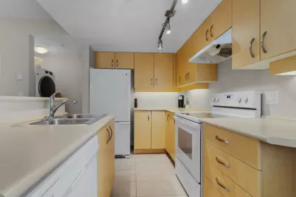 Kitchen Island Photo of 331 10838 City Parkway, Surrey, BC