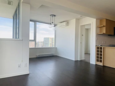 Kitchen Photo of 1602 7979 Firbridge Way, Richmond, BC