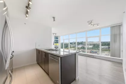 Kitchen Island Photo of 1006 2289 Yukon Crescent, Burnaby, BC