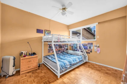 Walk-In Closet Photo of 9618 139 Street, Surrey, BC