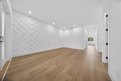 Hallway Photo of 46070 Southlands Crescent, Chilliwack, BC