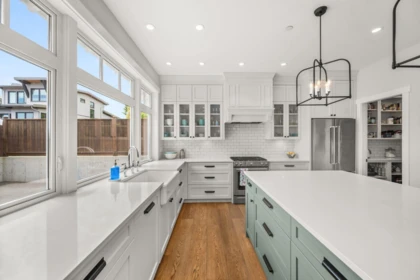 Pantry Photo of 15682 Thrift Avenue, White Rock, BC