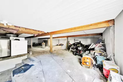 Basement Recreation Room Photo of 10231 Semiahmoo Road, Surrey, BC