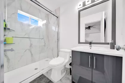 Powder Room Photo of 10231 Semiahmoo Road, Surrey, BC
