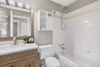 Powder Room Photo of 23258 121a Avenue, Maple Ridge, BC