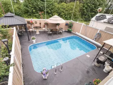 Garden / Landscaping Photo of 10475 125 Street, Surrey, BC