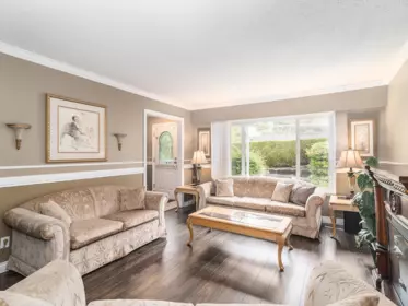 Kitchen Photo of 10475 125 Street, Surrey, BC