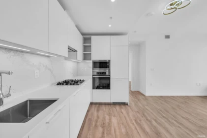 Kitchen Island Photo of 3101 6699 Dunblane Avenue, Burnaby, BC