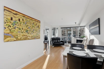311 122 E 3rd Street, North Vancouver, BC, North Vancouver — Apartment/Condo for sale