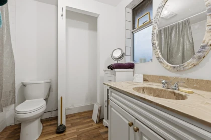 Primary Bathroom Photo of 41646 Kirkpatrick Road, Mission, BC