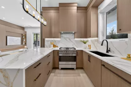 Kitchen Photo of 1 847 E 10th Avenue, Vancouver, BC