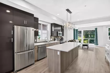 Kitchen Island Photo of 51 8413 Midtown Way, Chilliwack, BC