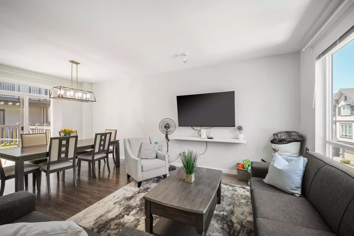 Living Room Photo of 29 30930 Westridge Place, Abbotsford, BC