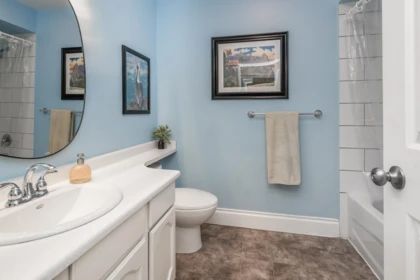 Walk-In Closet Photo of 315 2277 Mccallum Road, Abbotsford, BC
