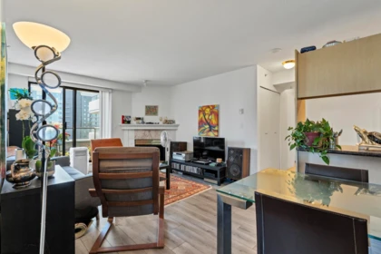 Breakfast Nook Photo of 910 6611 Cooney Road, Richmond, BC