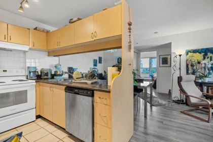 910 6611 Cooney Road, Richmond, BC, Richmond — Apartment/Condo for sale