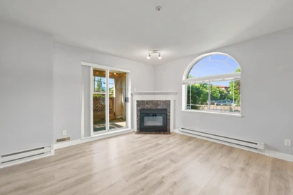 102 2380 Shaughnessy Street, Port Coquitlam, BC, Port Coquitlam — Apartment/Condo for sale