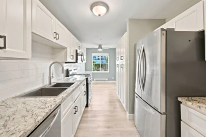 Kitchen Island Photo of 102 2380 Shaughnessy Street, Port Coquitlam, BC