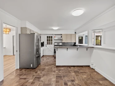 Kitchen Island Photo of 3316 140 Street, Surrey, BC