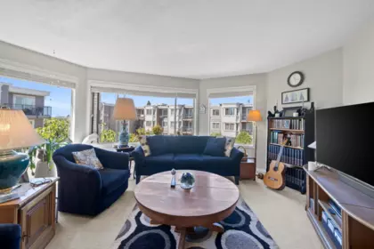 203 1327 Best Street, White Rock, BC, White Rock — Apartment/Condo for sale