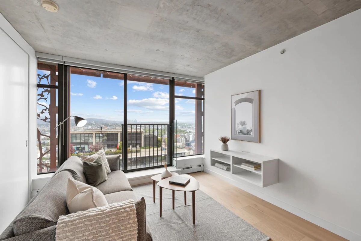 Family Room Photo of 3705 128 W Cordova Street, Vancouver, BC