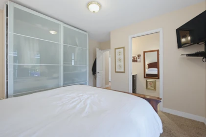 Powder Room Photo of 942 Porter Street, Coquitlam, BC