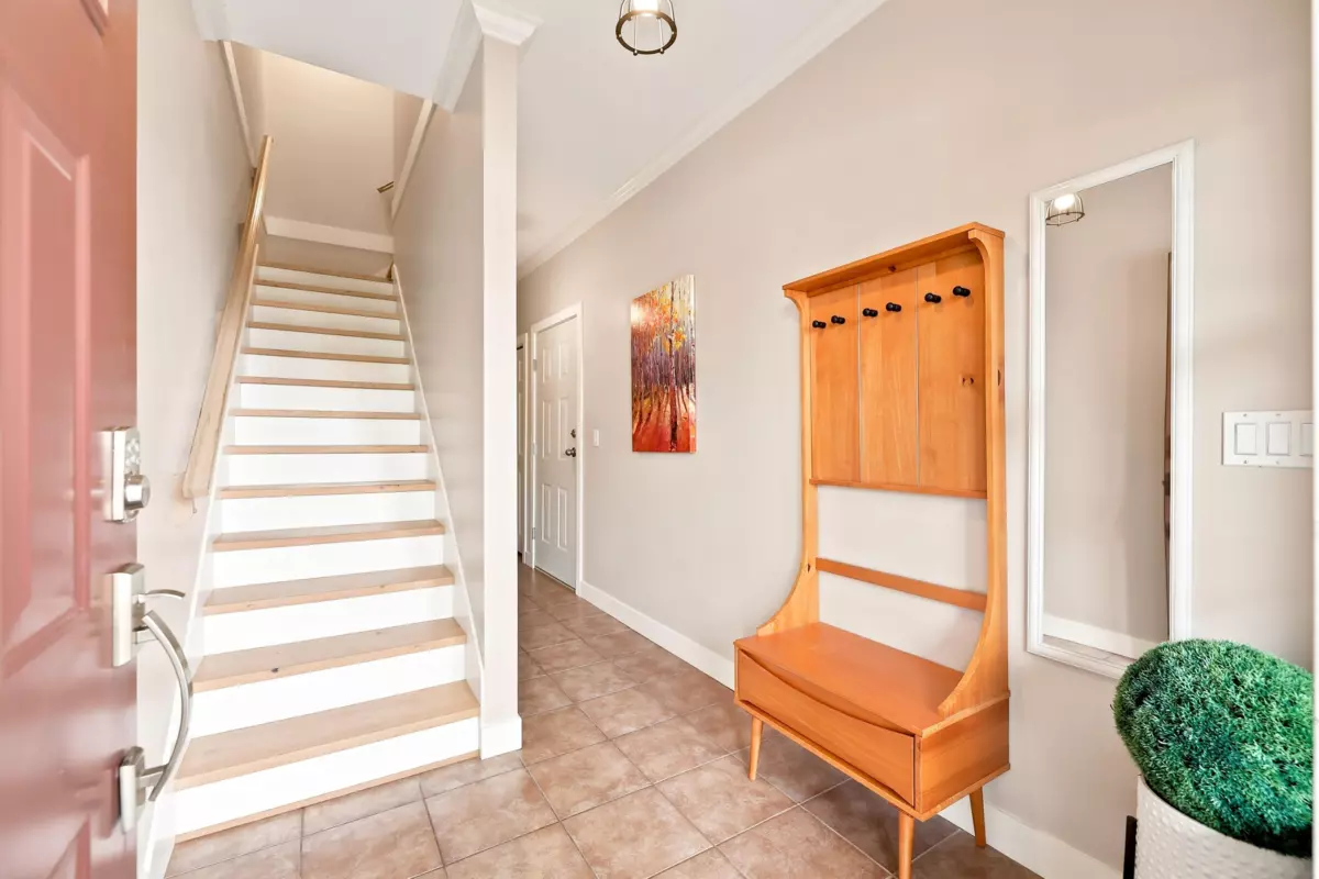 Living Room Photo of 10 5900 Jinkerson Road, Chilliwack, BC