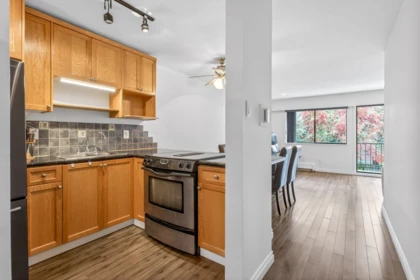 Family Room Photo of 208 505 Ninth Street, New Westminster, BC