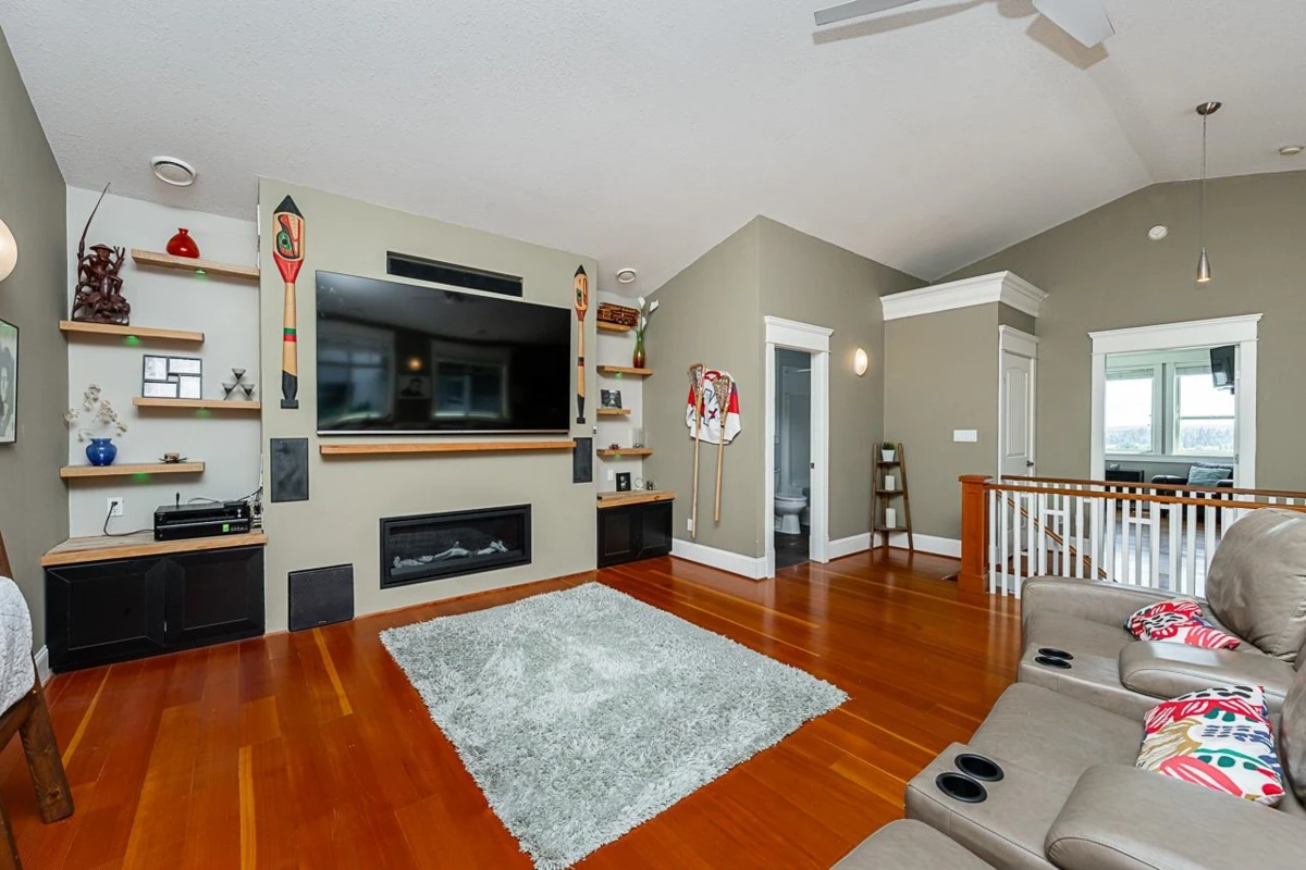 Dining Area Photo of 16592 78 Avenue, Surrey, BC