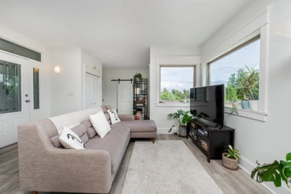 Mudroom Photo of 16592 78 Avenue, Surrey, BC