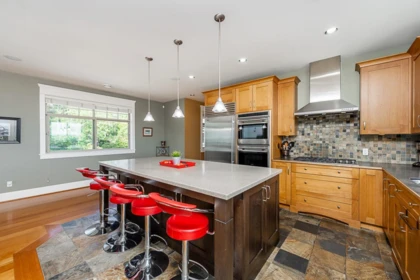 Primary Bedroom Photo of 16592 78 Avenue, Surrey, BC