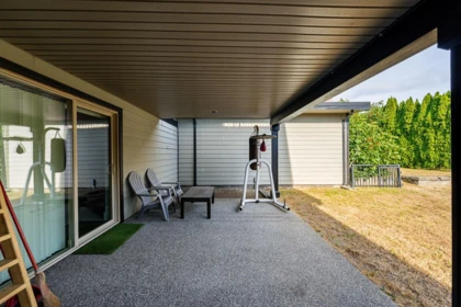 Swimming Pool Photo of 16592 78 Avenue, Surrey, BC