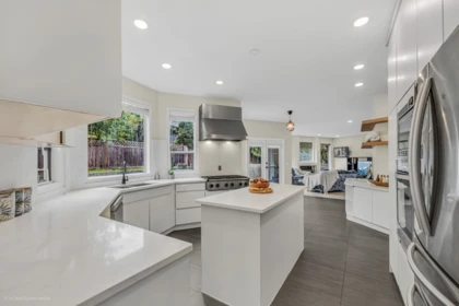 Kitchen Photo of 12392 63a Avenue, Surrey, BC