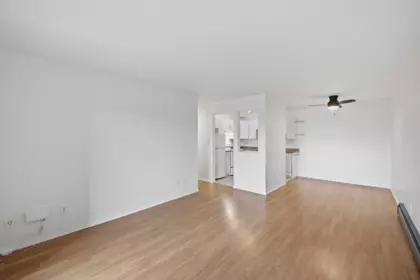 Primary Bedroom Photo of 108 32119 Old Yale Road, Abbotsford, BC