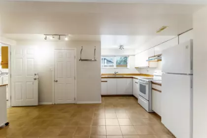 Laundry Room Photo of 444 Lakeview Street, Coquitlam, BC