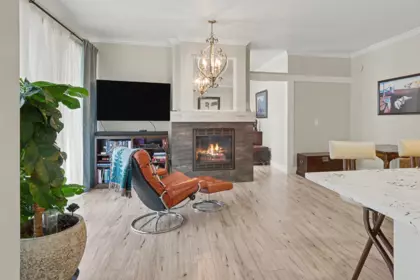 Breakfast Nook Photo of 208 1765 Martin Drive, Surrey, BC