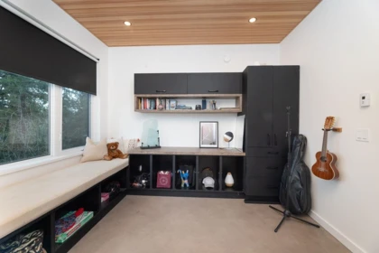 Loft / Bonus Room Photo of 1572 Mountain Road, Gibsons, BC