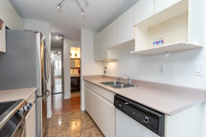406 110 W 4th Street, North Vancouver, BC, North Vancouver — Apartment/Condo for sale