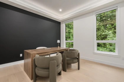 Breakfast Nook Photo of 10108 Elderberry Crescent, Surrey, BC