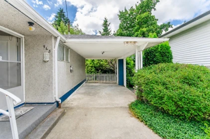 Kitchen Photo of 945 Caithness Crescent, Port Moody, BC