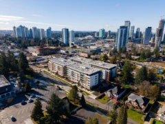 512 10465 139 Street, Surrey, BC