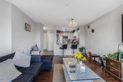 Primary Bedroom Photo of 406 13727 74 Avenue, Surrey, BC
