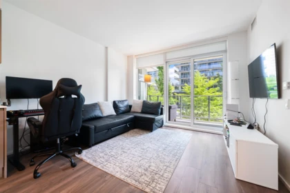 202 3809 Evergreen Place, Burnaby, BC, Burnaby — Apartment/Condo for sale